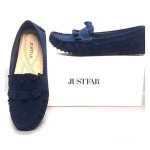 Navy Flats Size 7